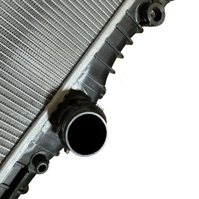 좋은 가격 알루미늄 용연 라디에이터 플라스틱 물 탱크 BMW G30 G31 G32 G11 G12 자동차 펌프 BMW 온라인으로