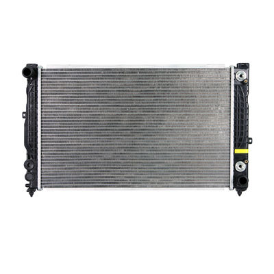 좋은 가격 디자인 자동차 예비 부품 AUDI A4 A6 VW passat 8D0121251BB용 냉각 시스템 라디에이터 온라인으로